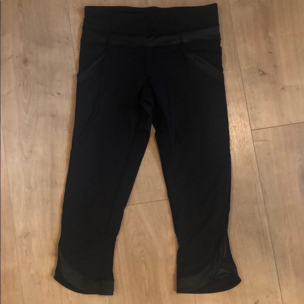 Amazing condition Lululemon crops